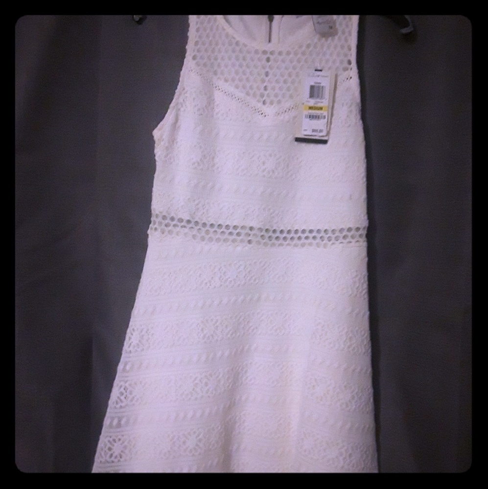 White knitted dress